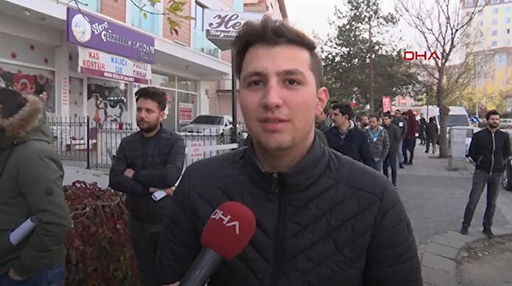 Bedelli askerlik kuyruğu bekleyen genç: Soğuktan ismimi unuttum