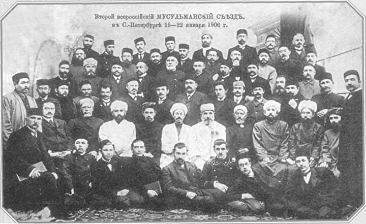 Rusya Müslümanları İkinci Kongresi'nden bir kare.