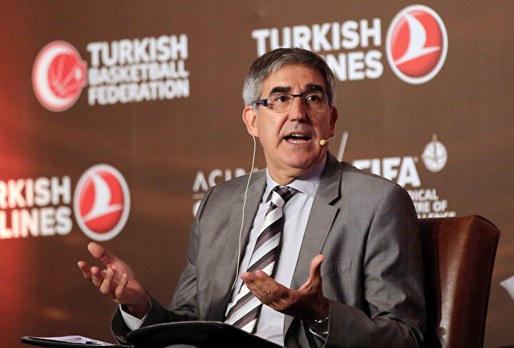 Jordi Bertomeu, açıklamalarda bulunurken...