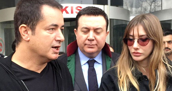 cun Ilıcalı ile eşi Seyma Subaşı birlikte geldikleri Silivri Aile Mahkemesi’nde anlaşmalı olarak boşandı.