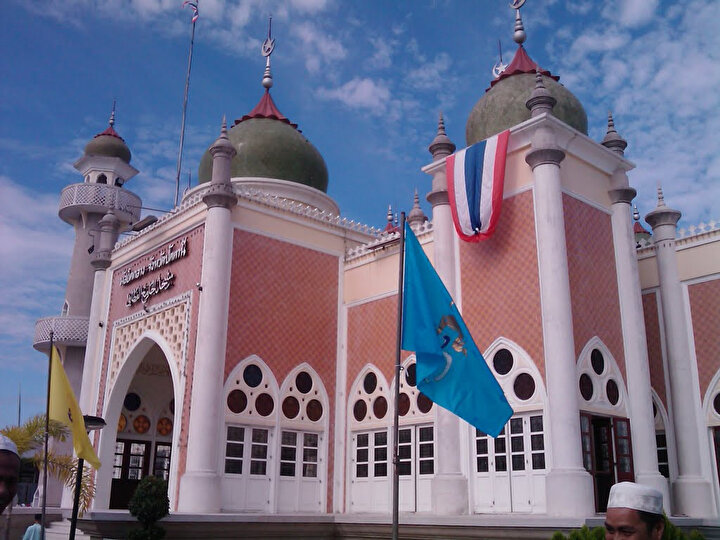 Patani Merkez Camii...