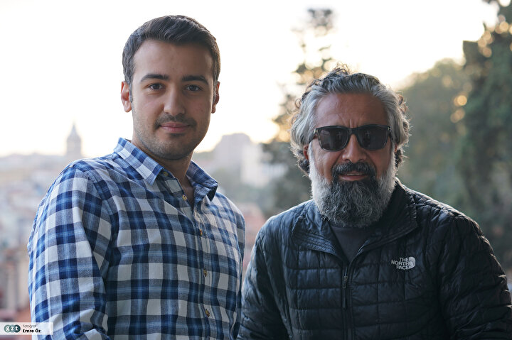 Fotoğrafçının İnkılap Kitabevi tarafından yayınlan “İnstanbul” ve “Sokak Fotoğrafçılığı” adında iki kitabı var.