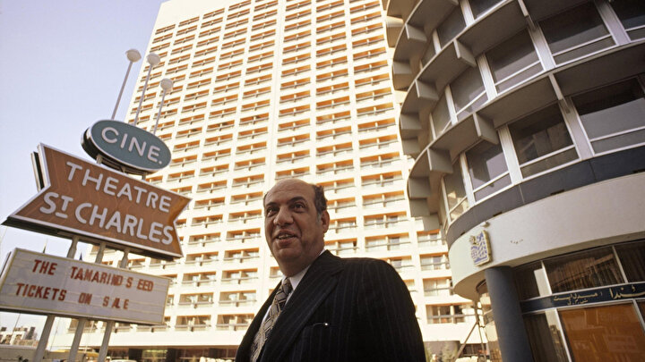 1974 yılında açılan Holiday Inn kısa bir sürede çok büyük bir yükseliş gerçekleştirmişti.