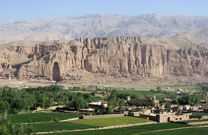800 bin nüfuslu Bamyan şehri genel olarak Hazaraların yaşadığı bölge olarak biliniyor.