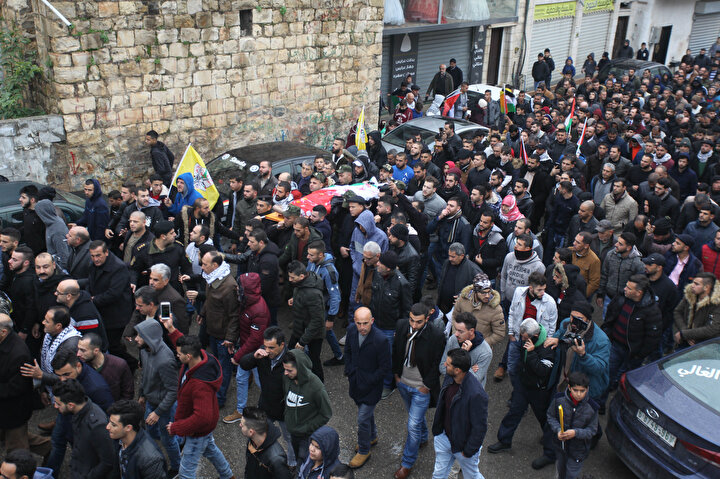 İsrail askerlerinin, ekim ayında şehit ettiği İlyas Yasin'in (22) cenazesi Filistin makamlarına teslim edildi.