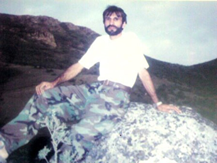 Muhammed Mukim Popal'ın Krabağ Savaşı sırasında çekindiği fotoğraflardan birisi.