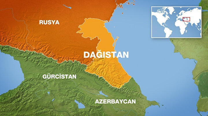 50,300 km2 alanı ile Dağıstan'ın kuzeyinde Kalmuk Özerk Cumhuriyeti, batı ve kuzeybatısında Çeçenistan ve Kuzey Kafkasya, güneybatısında Gürcistan ve güneyinde de Azerbaycan yer alır.