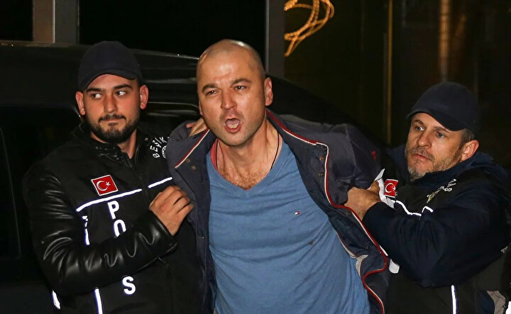 Murat Özdemir papağana yaptığı işkence sonrası gözaltına alınmıştı.