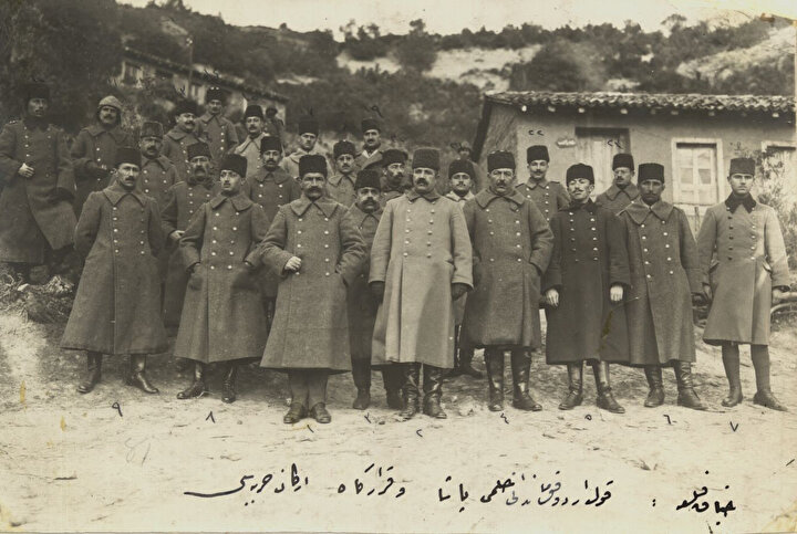 Çanakkale'de Kolordu Komutanı Hilmi Paşa ve Karargâhı