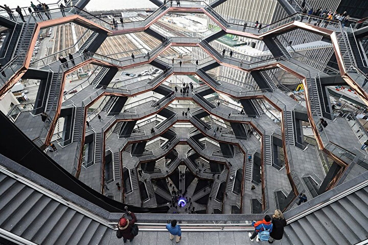 80 bağlantı noktasıyla The Vessel, karmaşık bir yapıya sahip.