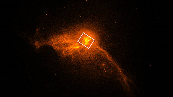 Astrofizikte devrim: Merakla beklenen ilk 'kara delik' fotoğrafı yayınlandı