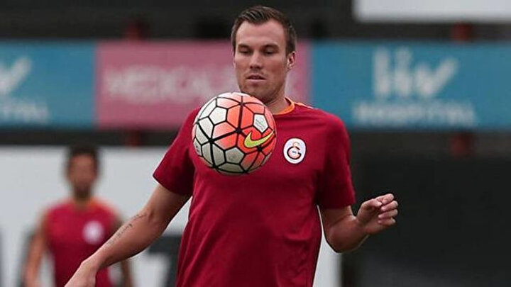 Kevin Grosskreutz, Galatasaray'da forma giyemeden geri dönen ilk futbolcu olmuştu.