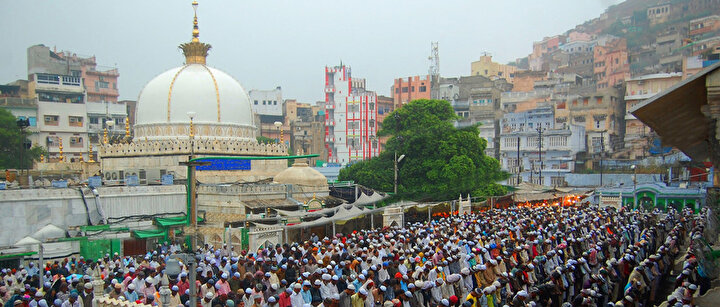 Ajmer Dergahı.