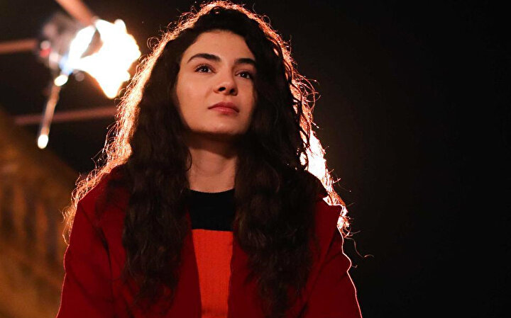 Ebru Şahin.