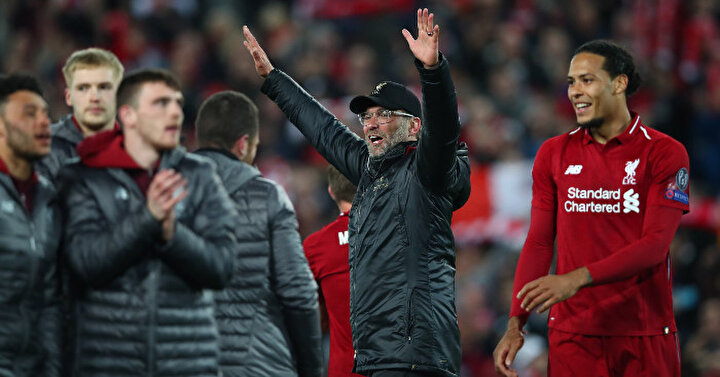 Jürgen Klopp maç sonu uzun süre boyunca kutlama yaptı.