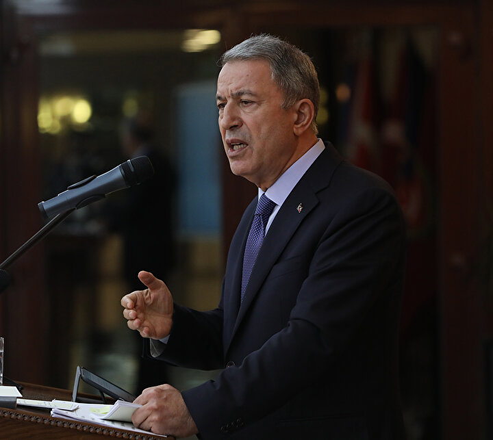 Milli Savunma Bakanı Hulusi Akar iftar programında gazetecilerin sorularını yanıtladı.