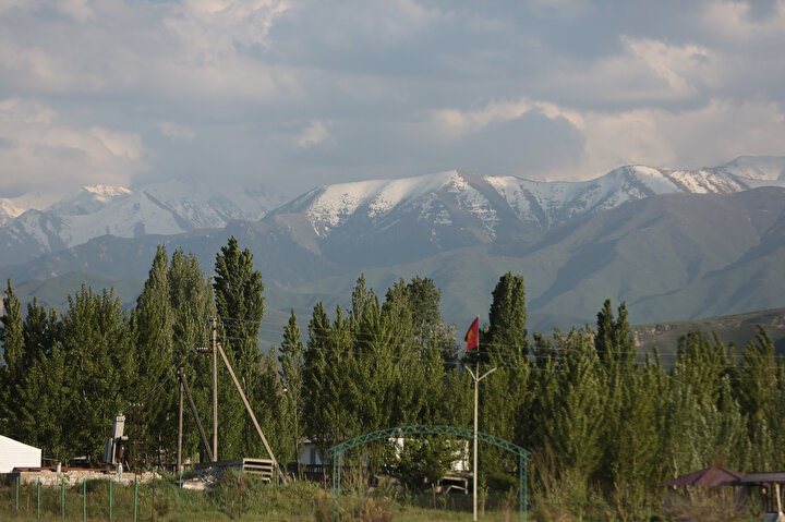 Tanrı Dağları.
