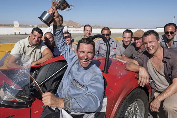 Başarılı aktör Christian Bale, filmde Ford motorunu geliştirmeye çalışan mühendisi canlandırıyor.