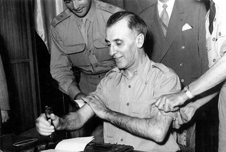 General Zahidi 19 Ağustos 1953.