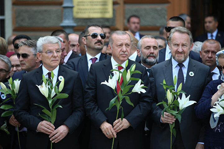 Cumhurbaşkanı, geçtiğimiz günlerde de Bosna Hersek'e bir ziyaret gerçekleştirerek soykırımı anmıştı.