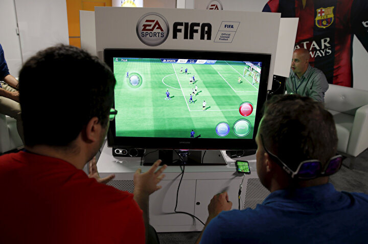 FIFA serisi, onlarca farklı ülkede ilgiyle oynanmaya devam ediyor.