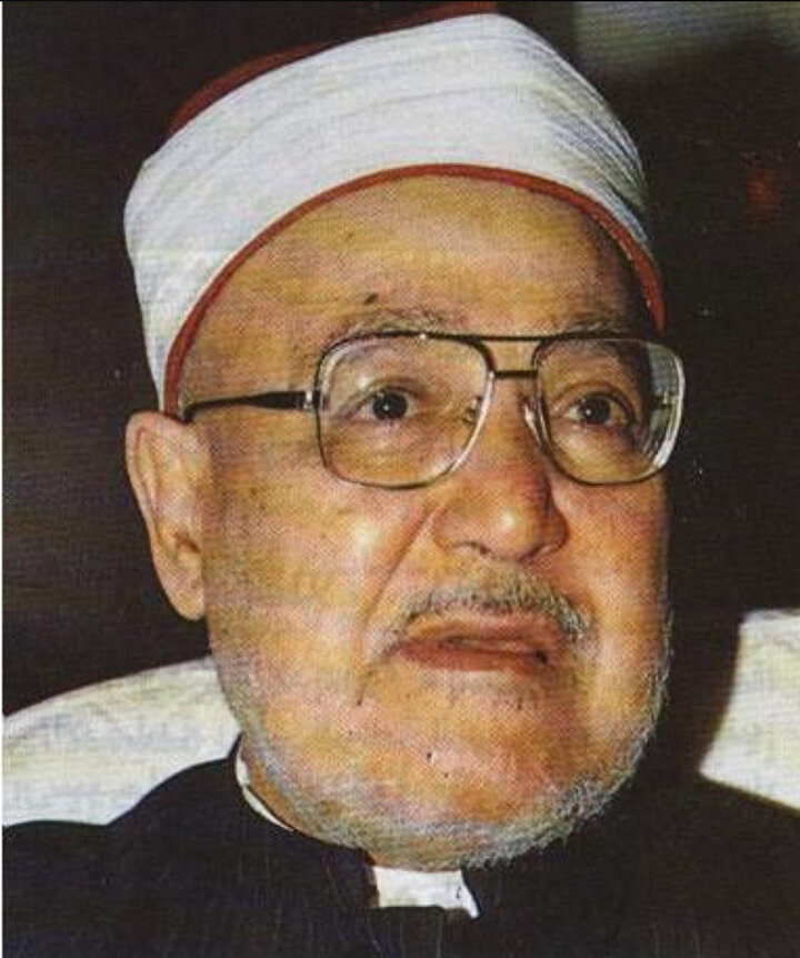 Şeyh Muhammed Gazâlî, devletle ve orduyla çok yakınlaşıldığı gerekçesiyle, Hasan Hudaybî'ye karşı çıkan isimlerdendi.