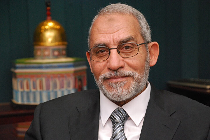 İhvân'ın sekizinci ve sonuncu mürşidi Muhammed Bedî, akademik kariyer de yapmış bir veteriner.