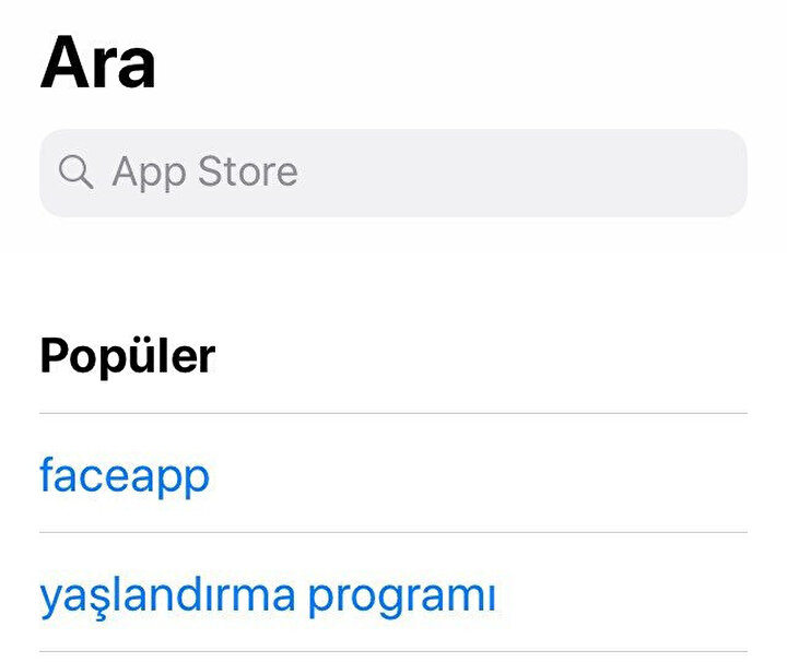 FaceApp, hem iOS hem de Android mağazalarının en çok indirilen uygulaması konumunda yer alıyor.