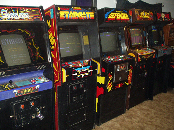 Atari salonu.