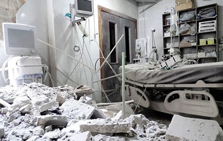 Rejime bağlı unsurlar ve Rus uçakları muhaliflerin elinde bulunan kentlere hastane ayrımı gözetmeksizin şiddetli hava saldırıları düzenliyor.