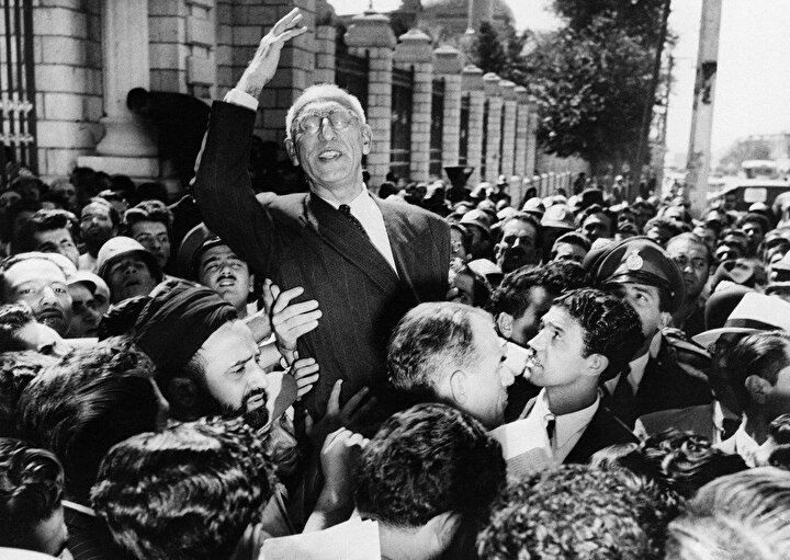 Muhammed Musaddık, halk tabanında ciddi desteğe sahipti.