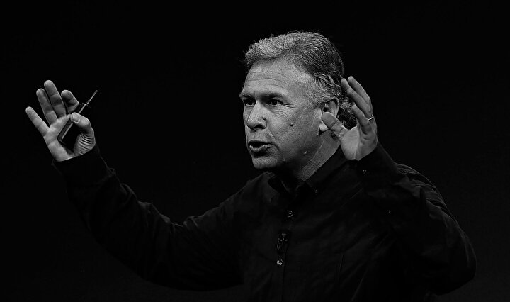Phil Schiller'in iPod'un parladığı döneme katkısı da oldukça fazla.