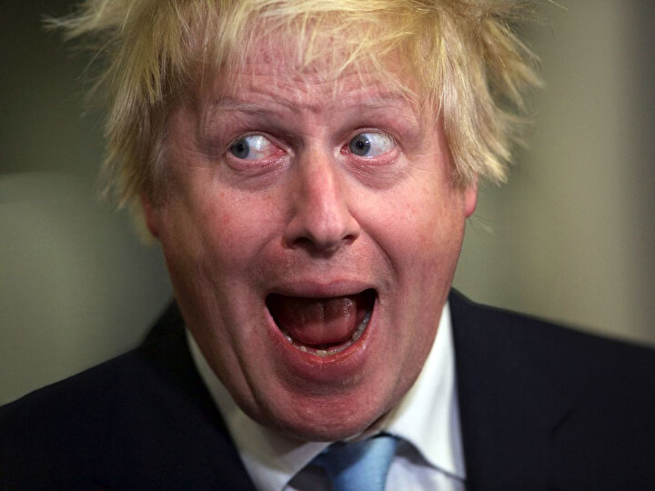 Johnson, sergilediği deli-dolu davranışlarla dikkati üzerine çeken bir isim...