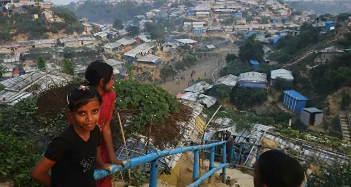 Bangladeş'e sığınan Arakanlı Müslümanların sayısı 745 bine ulaştı.