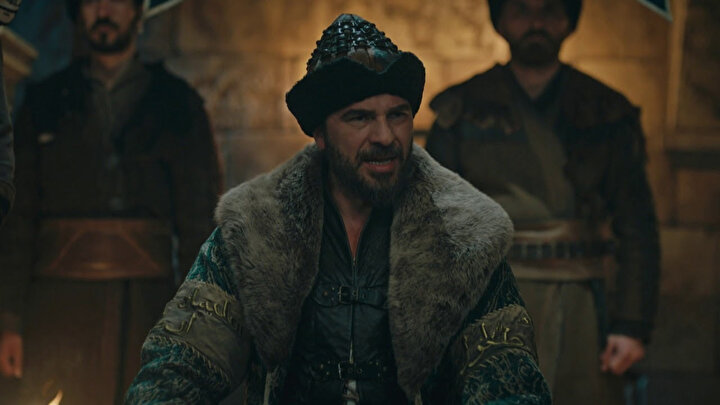 Diriliş Ertuğrul dizisinin başrol oyuncusu Engin Altan Düzyatan