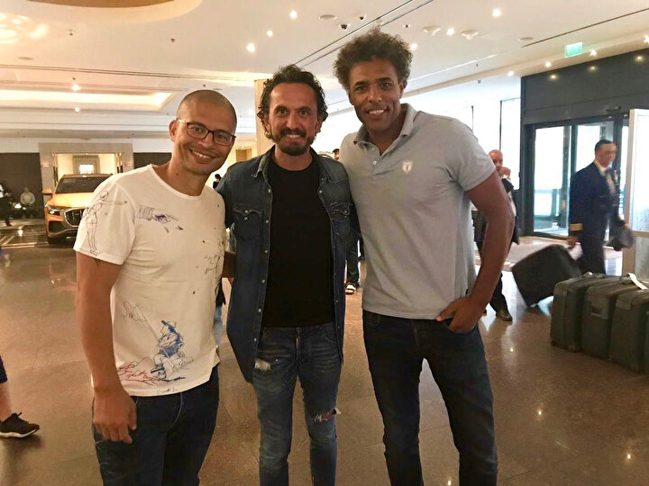 Alex De Souza, Tuncay Şanlı ve Pierre Van Hooijdonk.