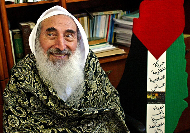 Hareketin tarihi, kurucu lider Şeyh Ahmed Yasin'in hayat hikâyesiyle iç içe geçmiştir.