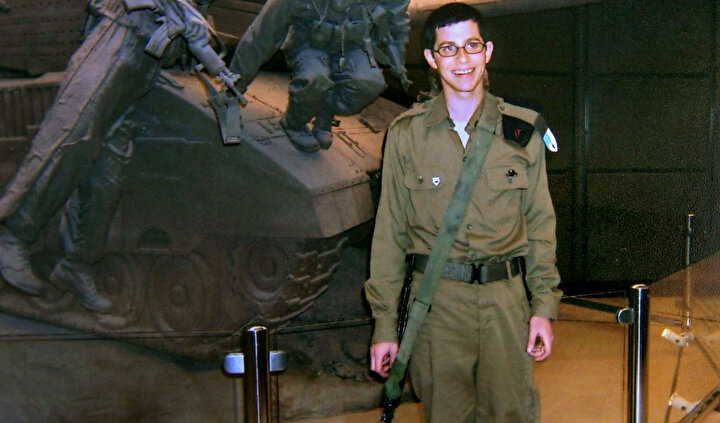 Gilad Şalit isimli İsrailli asker, Hamas tarafından 2006'nın haziranında kaçırıldı.