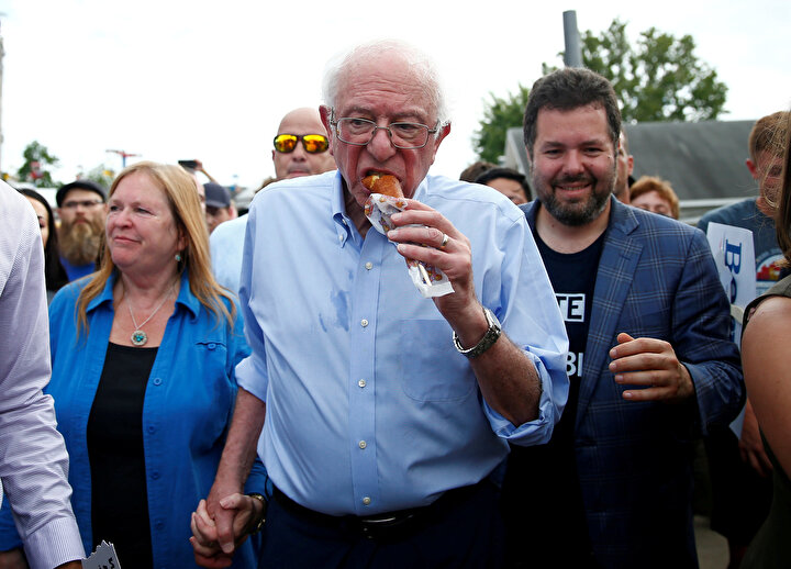 Demokratların aday adayı Bernie Sanders.