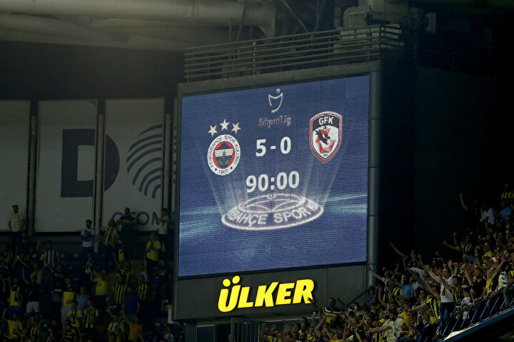 Fenerbahçe - Gazişehir maçının sonucunu gösteren skorboard.