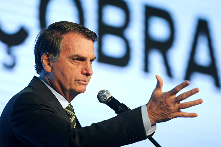Brezilya Devlet Başkanı Jair Bolsonaro konuşma yaptığı sırada görünüyor.