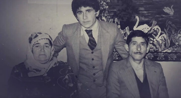 Ekrem Kızıltaş, anne ve babası