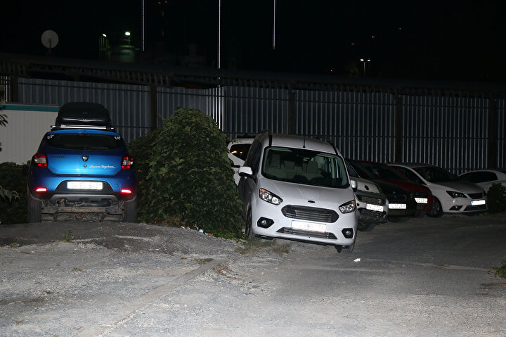 Vatandaşlardan haksız yere para alan “değnekçilere” yönelik operasyon düzenledi.