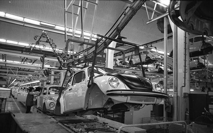 Ocak 1973 gününden bir Alman otomotiv fabrikası.