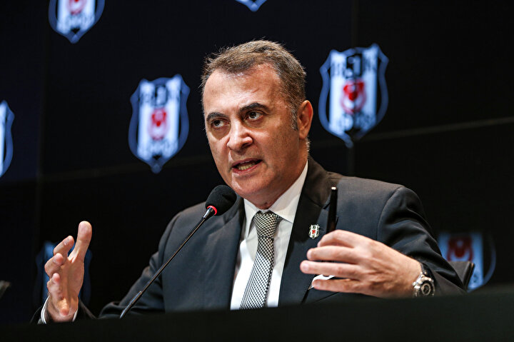 Fikret Orman basın mensuplarının sorularını yanıtlıyor.
