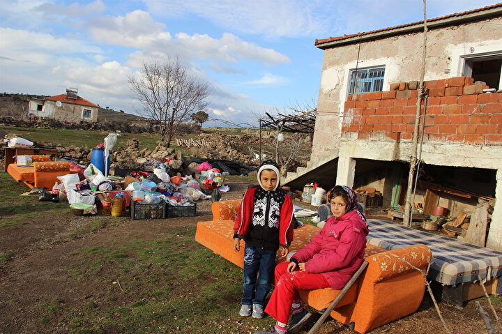 Çocuklara gerçek ve doğru cümleler kullanmak gerekiyor