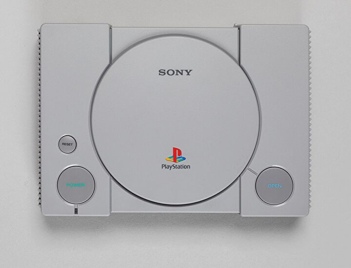 PlayStation 1, Sony'nin çıkardığı ilk oyun konsolu. O günden bugüne çok şey değişti.