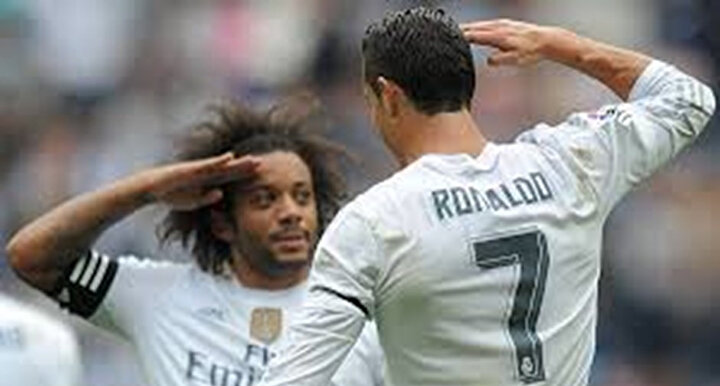 Cristiano Ronaldo da Real Madrid forması giyerken gol sevincini takım arkadaşı Brezilyalı Marcelo ile asker selamı vererek kutlamıştı