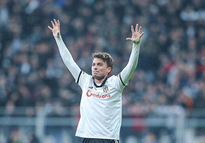 Ljajic, bu sezon 1 gol 3 asistle takımına katkıda bulundu