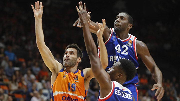 Bryant Dunston 10 sayı ile karşılaşmayı tamamladı.